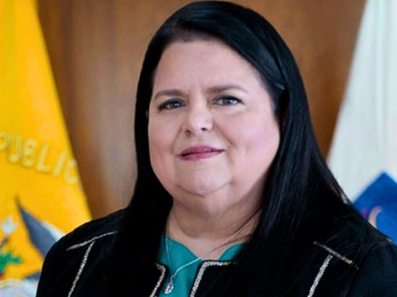 Teresa Nuques deja la Corte Constitucional y será reemplazada por Raúl Llasag