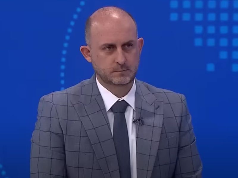 Alejandro Martínez: ‘El arancel de Trump es duro, pero también una oportunidad para Ecuador’