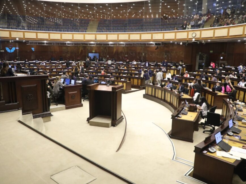 Asambleísta Adrián Castro relata aparición de una niña fantasma en la Asamblea Nacional