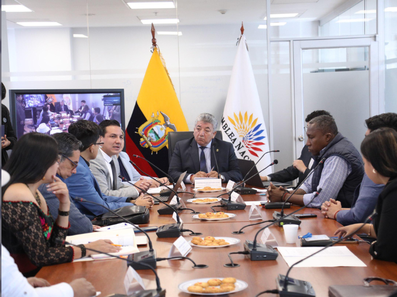 Ministerio del Trabajo defiende Acuerdo 082 y pide archivar reforma sobre sindicatos