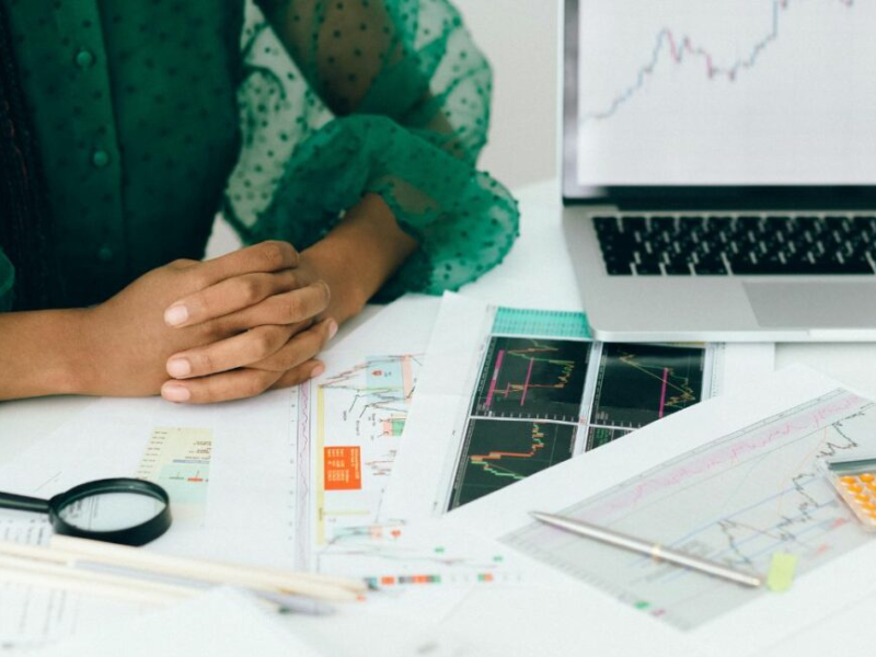 reduce el riesgo país a 781 puntos, pero sigue entre los más altos de la región