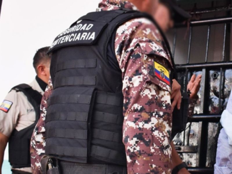 Guía penitenciario cae con medio kilo de cocaína escondido en su chaleco antibalas