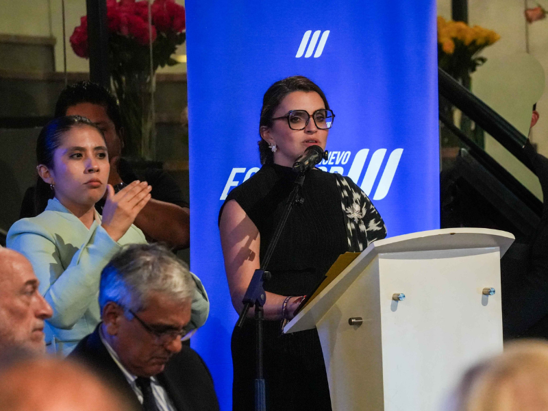 Pinto impulsa educación bilingüe y combate la desnutrición infantil