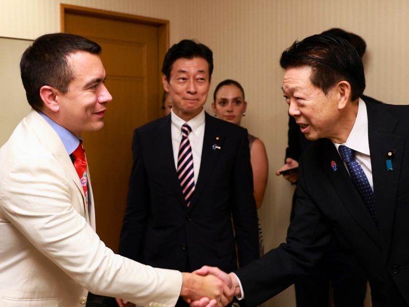 Noboa promueve inversiones y reconoce a la comunidad ecuatoriana en Japón
