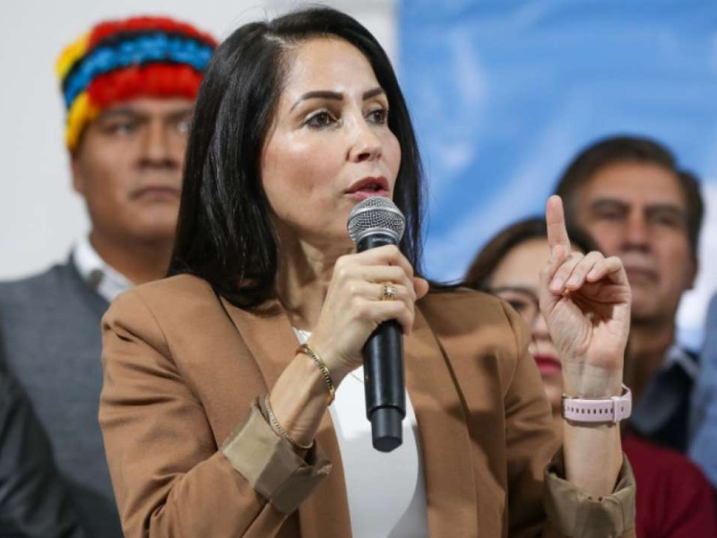 Revolución Ciudadana rechaza acusaciones contra Maduro y denuncia campaña internacional