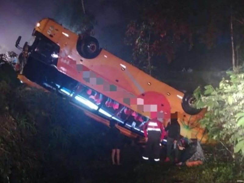 Accidente de bus deja un muerto en Pedro Vicente Maldonado