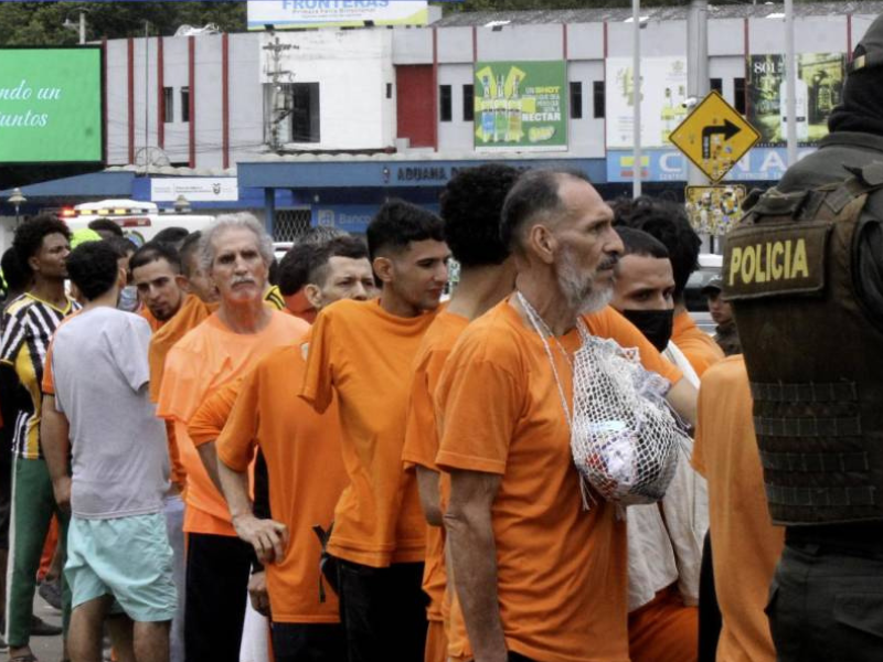 913 presos colombianos deportados desde Ecuador quedaron libres en su país