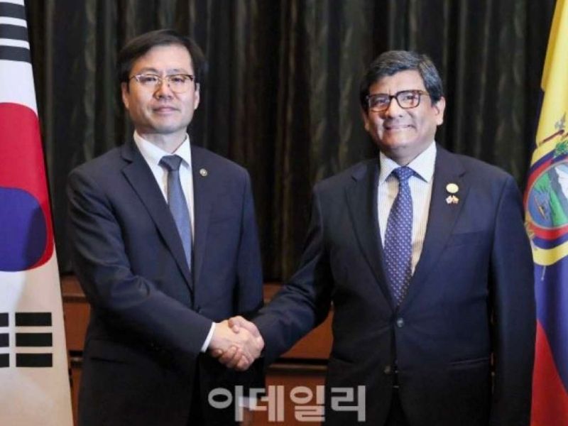 Ecuador y Corea del Sur sellan acuerdo de arancel cero al 98,8 % de la oferta exportable ecuatoriana